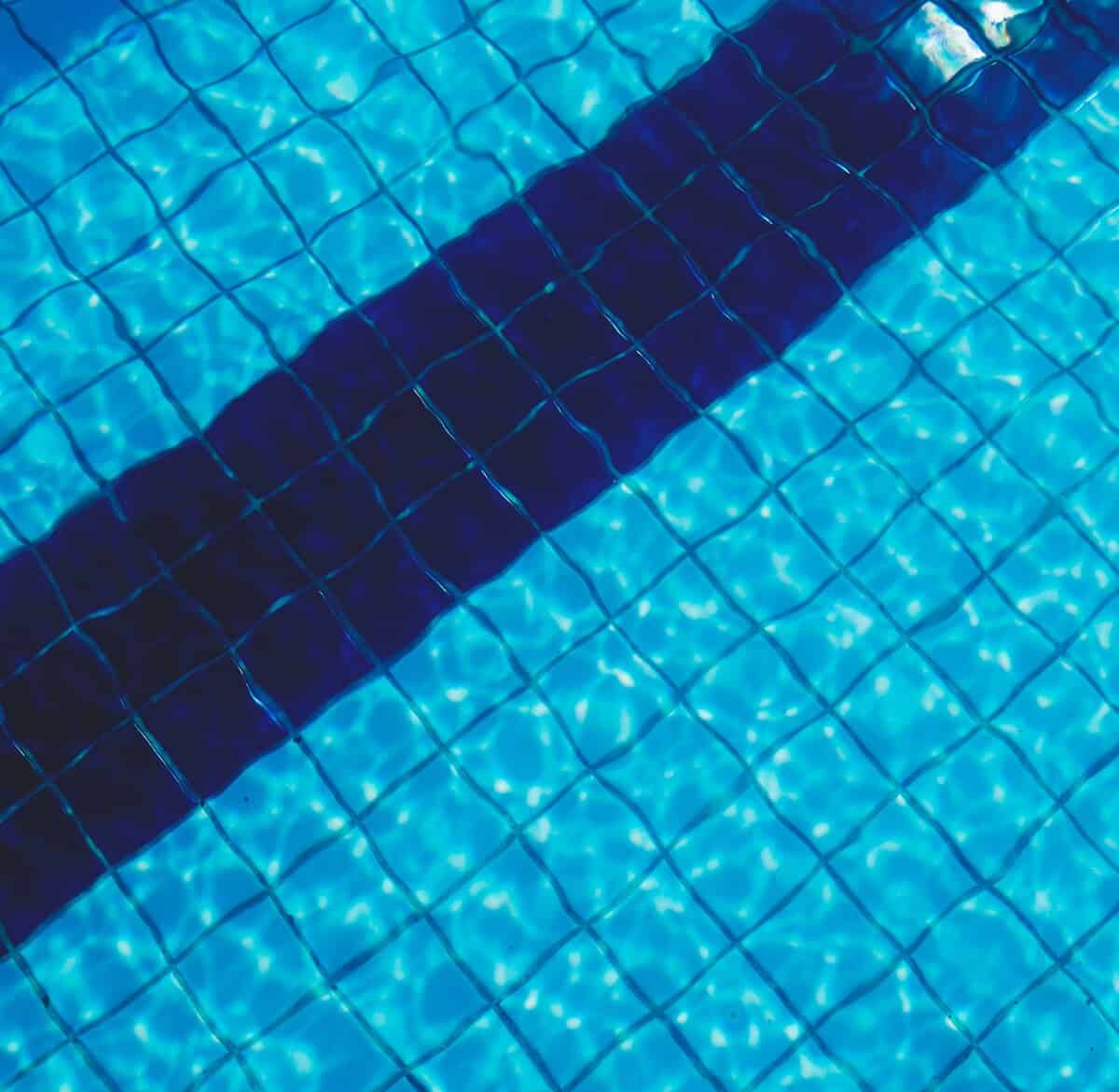 piscina Guida all'utilizzo dell'antialghe per piscine